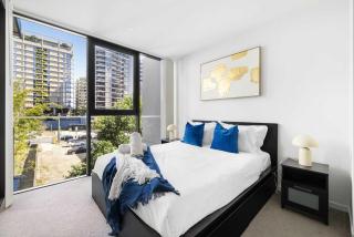 South Bank Getaway 1BR with Pool & Gym - 1