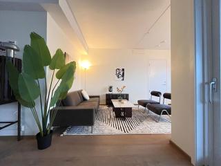 10 out 10 Waterfront Perfection - Lii - 7
