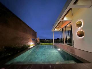 Luxurious 2BR Villa with Private Pool & Rice Field Views in Ubud - 1