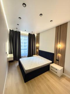 Meridian Apartments - 1