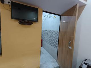 Shri Balaji Guest House - 8