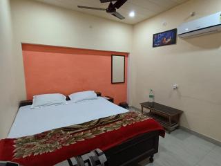 Shri Balaji Guest House - 3