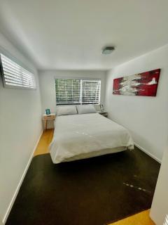 Gone Coastal - Whangamata Holiday House - 4