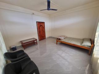 M & M Homestay - 7
