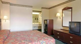 Days Inn & Suites by Wyndham Fort Valley - Fort Valley - 8