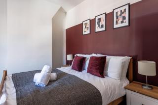 3 Bed Home from Home, Family, Workers and Friends - 8