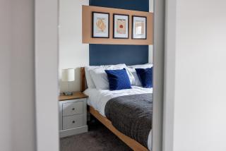 3 Bed Home from Home, Family, Workers and Friends - 5