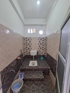 M & M Homestay - 1