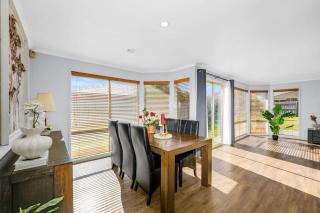 Spacious 4BR 2bath Family Home near Casey Central - 8