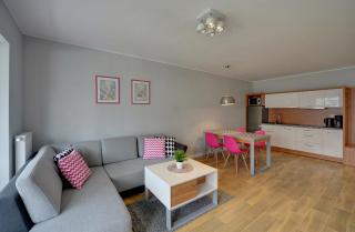 Komfortowe Apartamenty Sun Seasons 24 w Pogorzelicy Blisko Morza by Noclegi Renters - 7