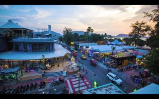 P Villas Beachfront Patong - 3