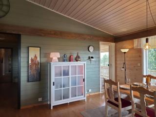 Large house with a fantastic view at Senja - - 6