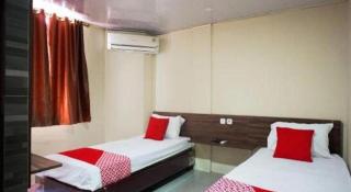 OYO 93066 D'niel Homestay Syariah - 9