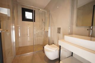 Sunrise Luxury Apartments - 6