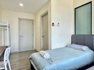Mid Vally Southkey JB, 2BR, WIFI, 7 mins to CIQ , 5-7pax - 5