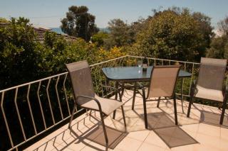 All Seasons - Coastal Charm Steps to Beach and Town - 8