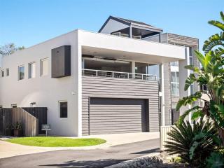 Allure - Easy Beachside Living in Prime Location - 7