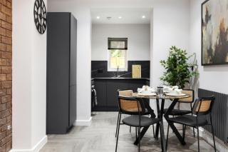 London Luxury 2-bedroom with Garden - 1