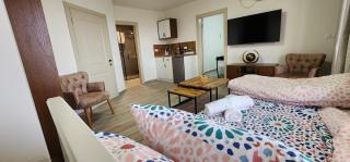 The Three Angels Suites - ‘Ein el Asad - 1