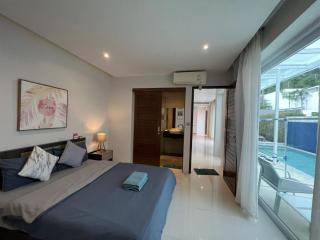 Mountain view pool Villa in Kamala - 4
