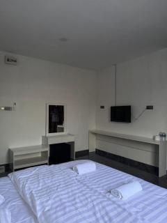 Pandan Hotel - 1