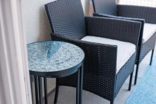 Deluxe Central 1BR 1BA Pool,Hot Tub,Gym,Parking - 1