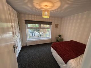Tranquil 3 Bed Garden house Hendon NW4 - 7