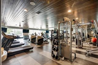 Deluxe Central 1BR 1BA Pool,Hot Tub,Gym,Parking - 6