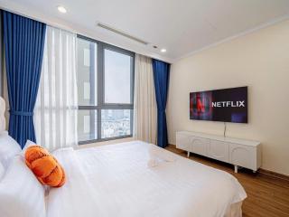 Vinhomes Central Park Apartments - 3