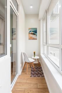 Яркая студия в Meridian Apartments - 5