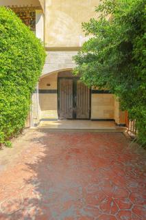 Modern 1BR with Private Garden in Sheikh Zayed Hadayek ElMohandeseen Compound - 8
