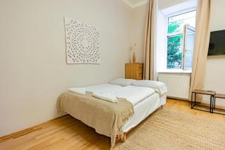 Stylish Modern Studio for 4P with Private Garden - 3