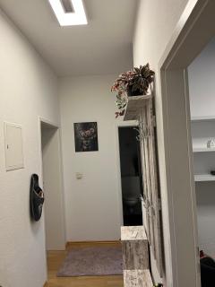 Best Preis Stadtperle 1- Stadtzentrum Wittenberge Modernes Ambiente max 3 Personen Einzelzimmer voll ausgestattet mit MagentaTV, WLAN, Waschmaschine - Wittenberge - 2
