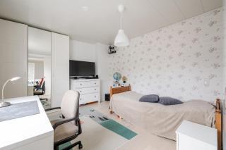 5 bedroom family home with sauna close to city center - 3