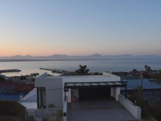 Seaview Holiday Villa - 1