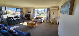 Mountain View Family Home - 7