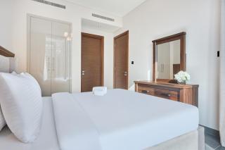 STAY BY LATINEM Luxury 1BR Holiday Home CC 0813 Near Downtown - 2