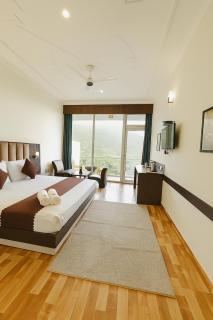 Kasauli View Resort # Parking # lift # Garden # Restaurant # Open Terrace # On Road Location - Kasauli - 0