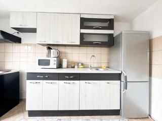 K&S Apartment Bistrik Stay - 8