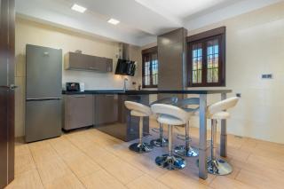 Villa Oasis - Lora del Río - 4