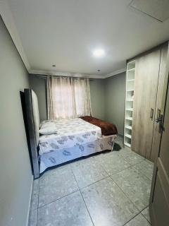 Affordable Modern Stay - 2
