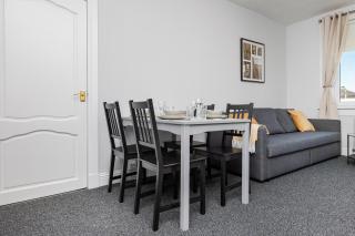3 Bedroom Flat - Free Parking - Falkirk - 6