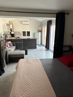 Dépendance de 45m2 à louer - 9