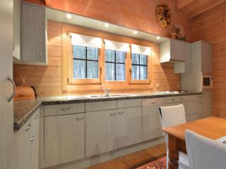 Peaceful Chalet Retreat - 8