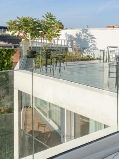 Carlotta Apartments - 9