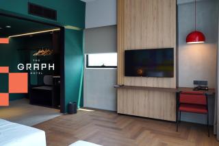 The Graph Hotel - 8