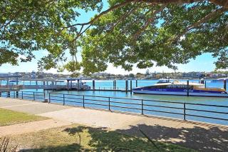 Woolstore Riverfront Apartments Teneriffe - 1