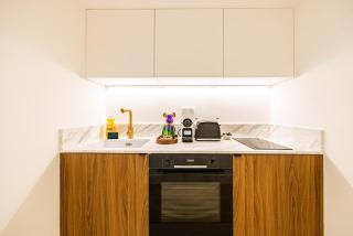 7#Newsuite#4 people#Saint Germain#Notre-Dame - 3