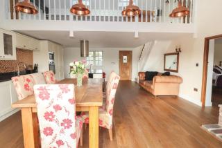 The Parlour - Helsby - 9