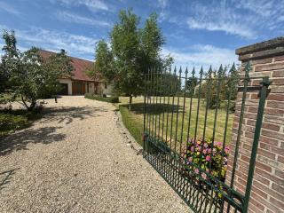 Cocon familial moderne et au calme à 1h30 de Paris - 0